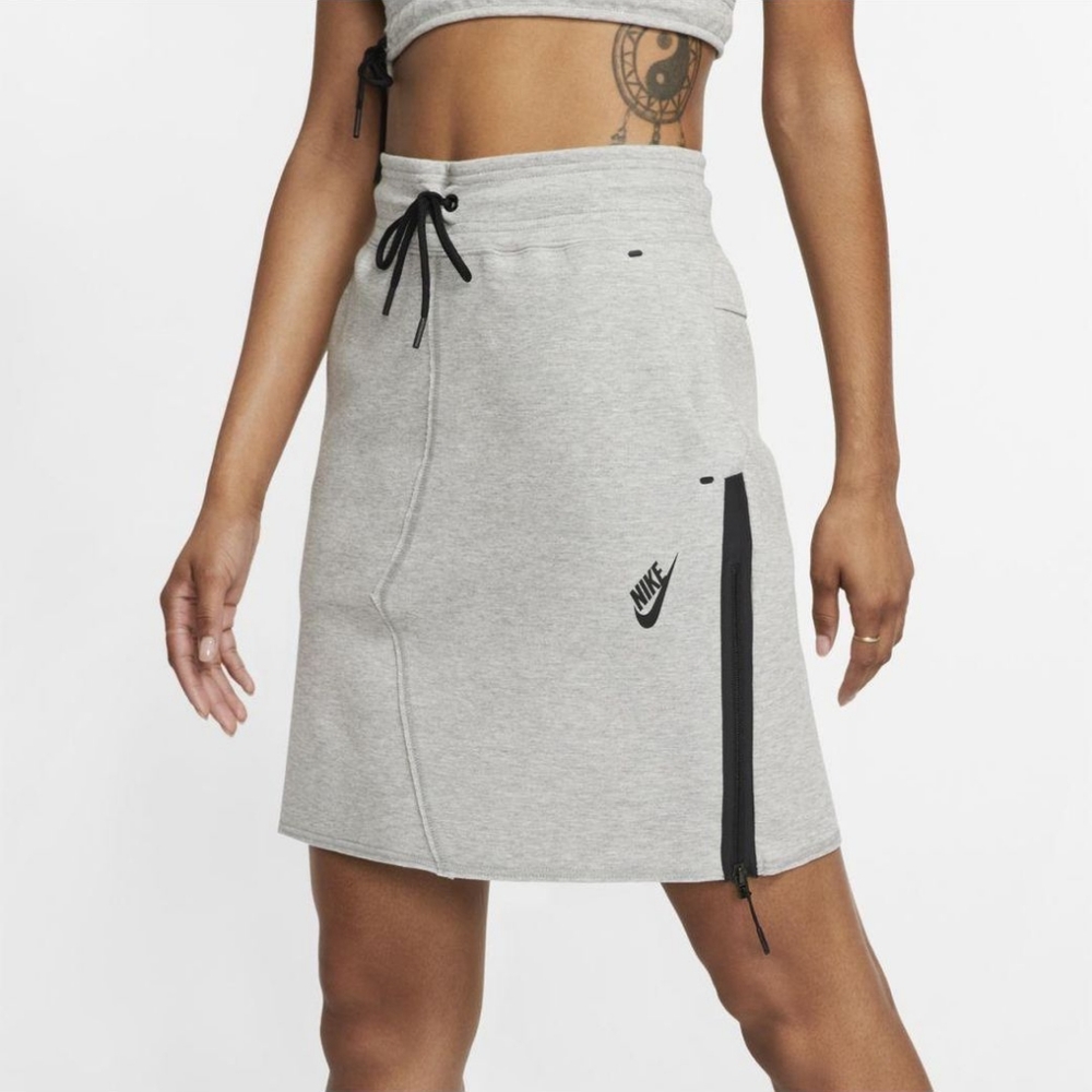 Nike slim fit Skirt